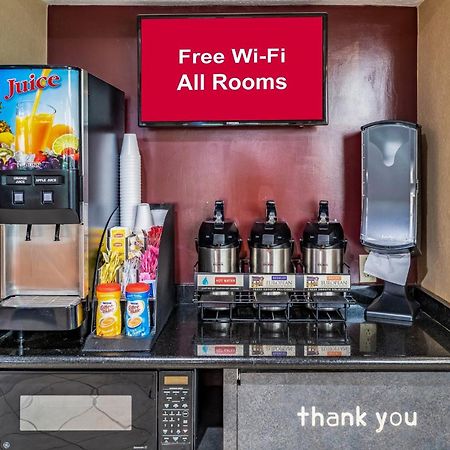 Red Roof Inn Columbus - Taylorsville Extérieur photo