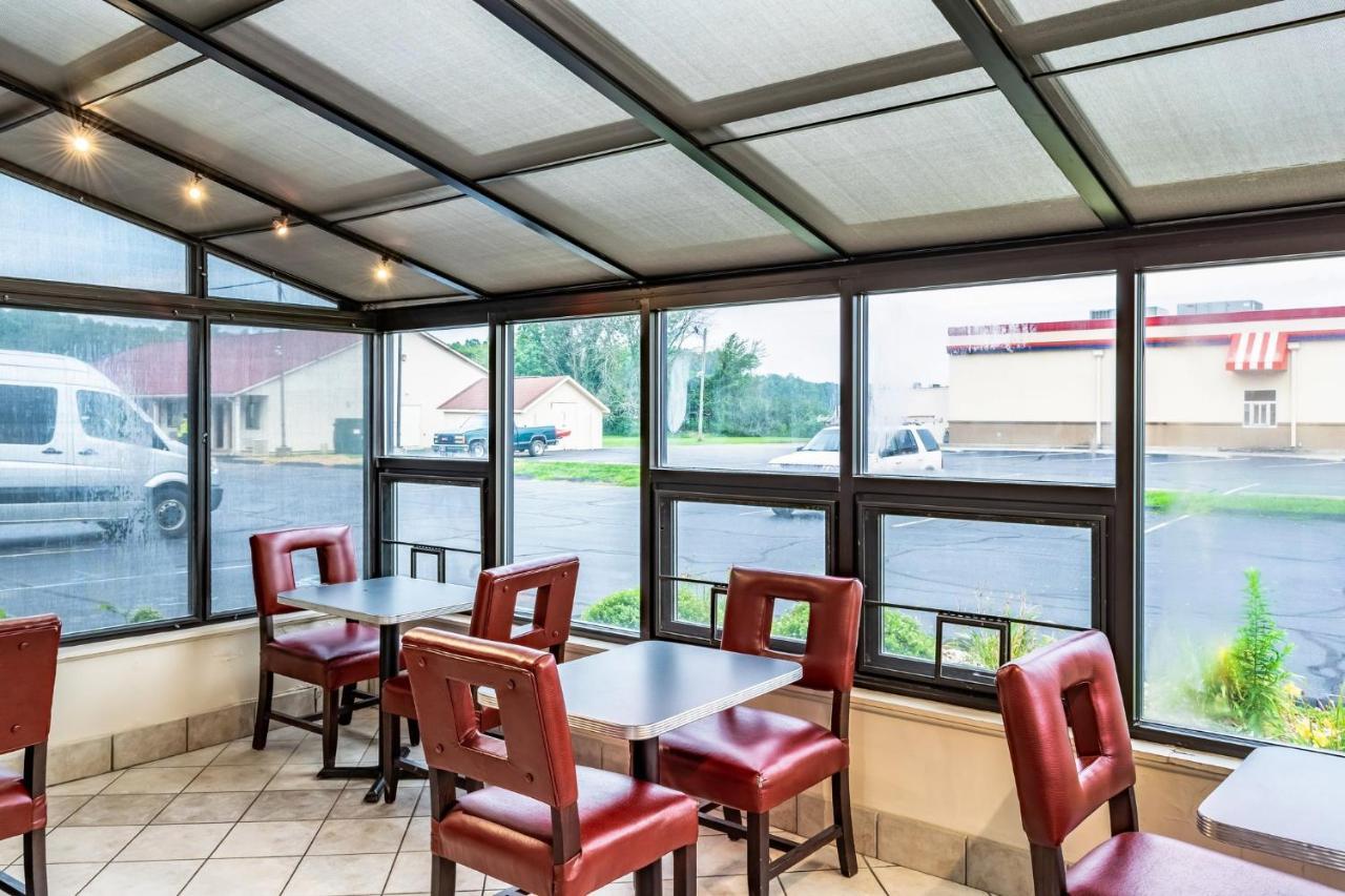 Red Roof Inn Columbus - Taylorsville Extérieur photo