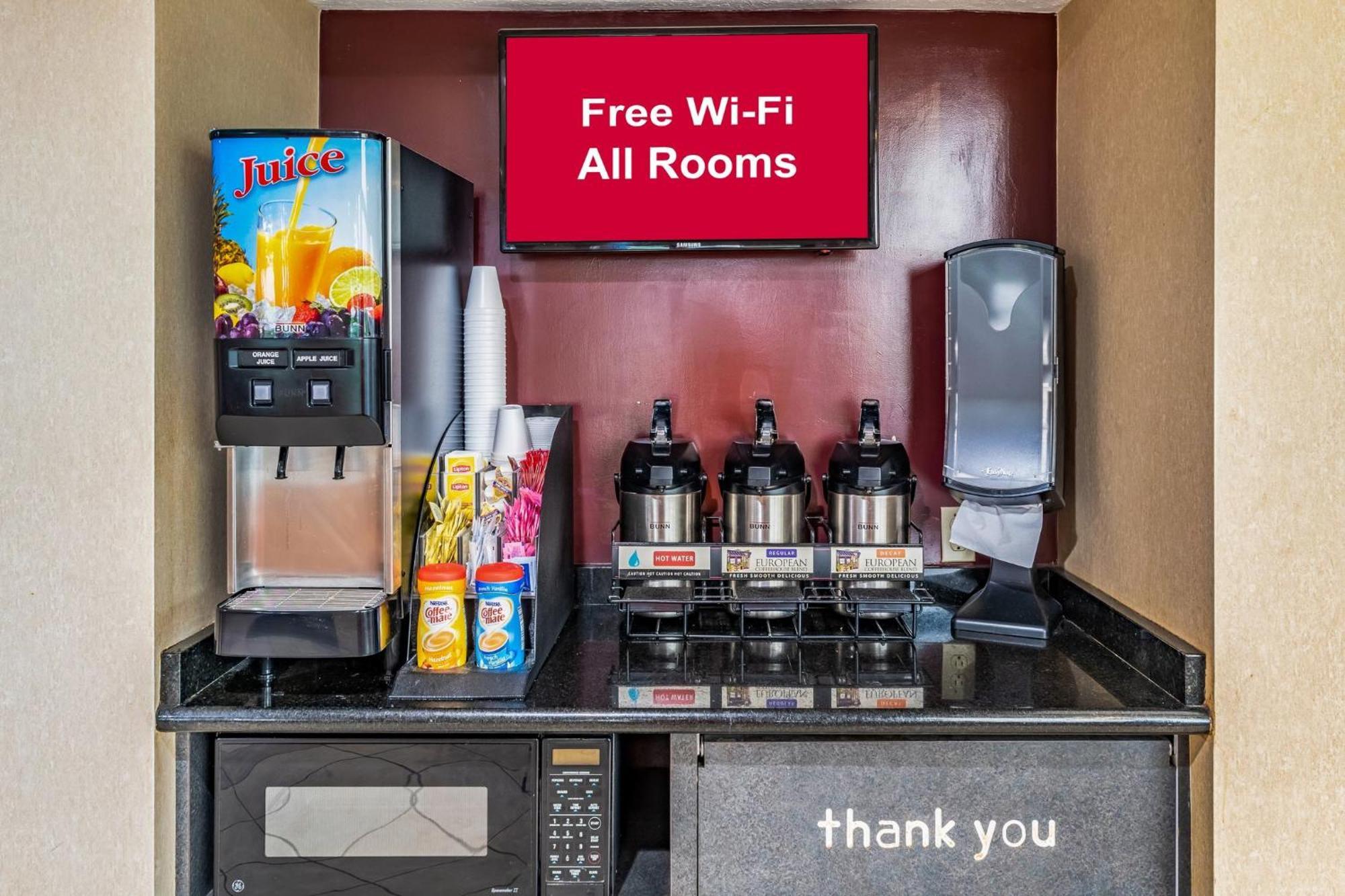 Red Roof Inn Columbus - Taylorsville Extérieur photo